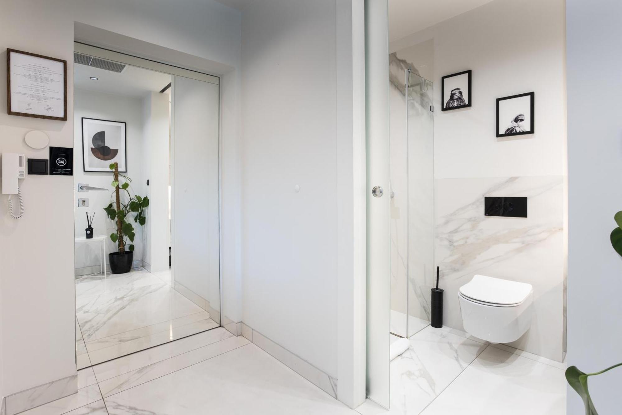 Centro Design Apartments - Półwiejska Poznań Buitenkant foto