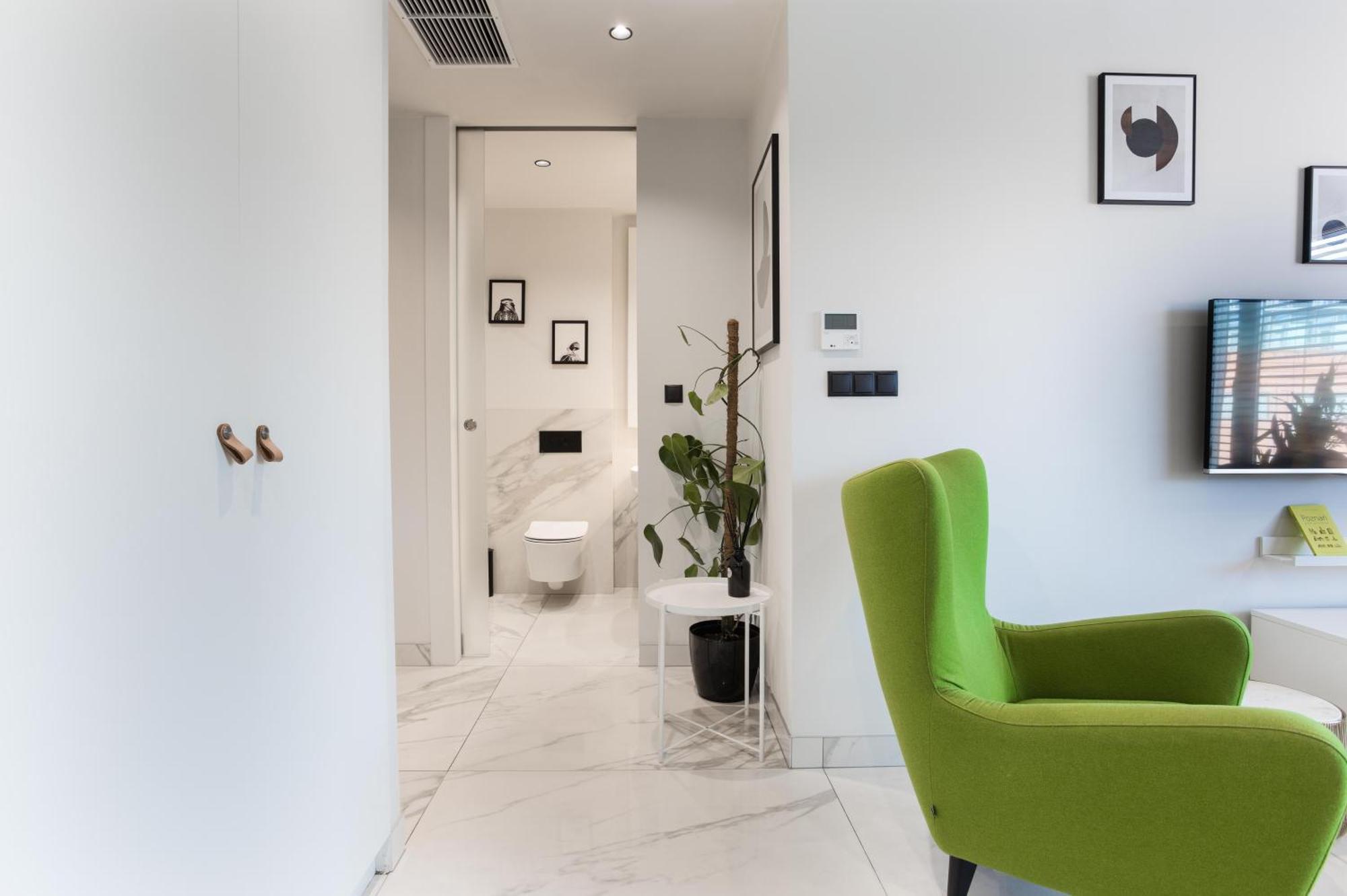 Centro Design Apartments - Półwiejska Poznań Buitenkant foto