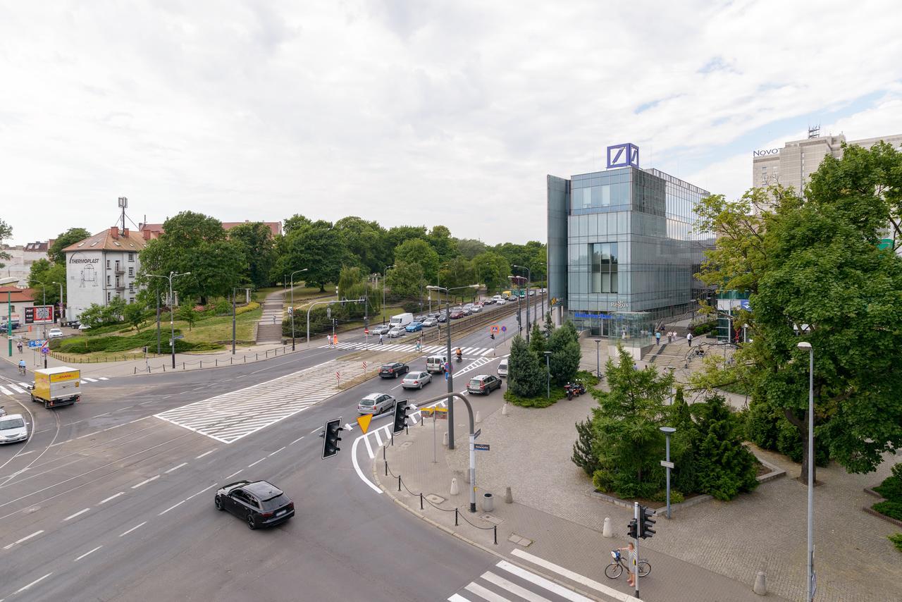 Centro Design Apartments - Półwiejska Poznań Buitenkant foto