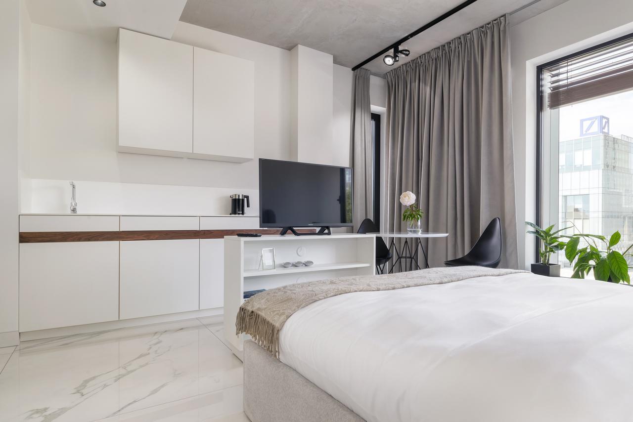 Centro Design Apartments - Półwiejska Poznań Buitenkant foto
