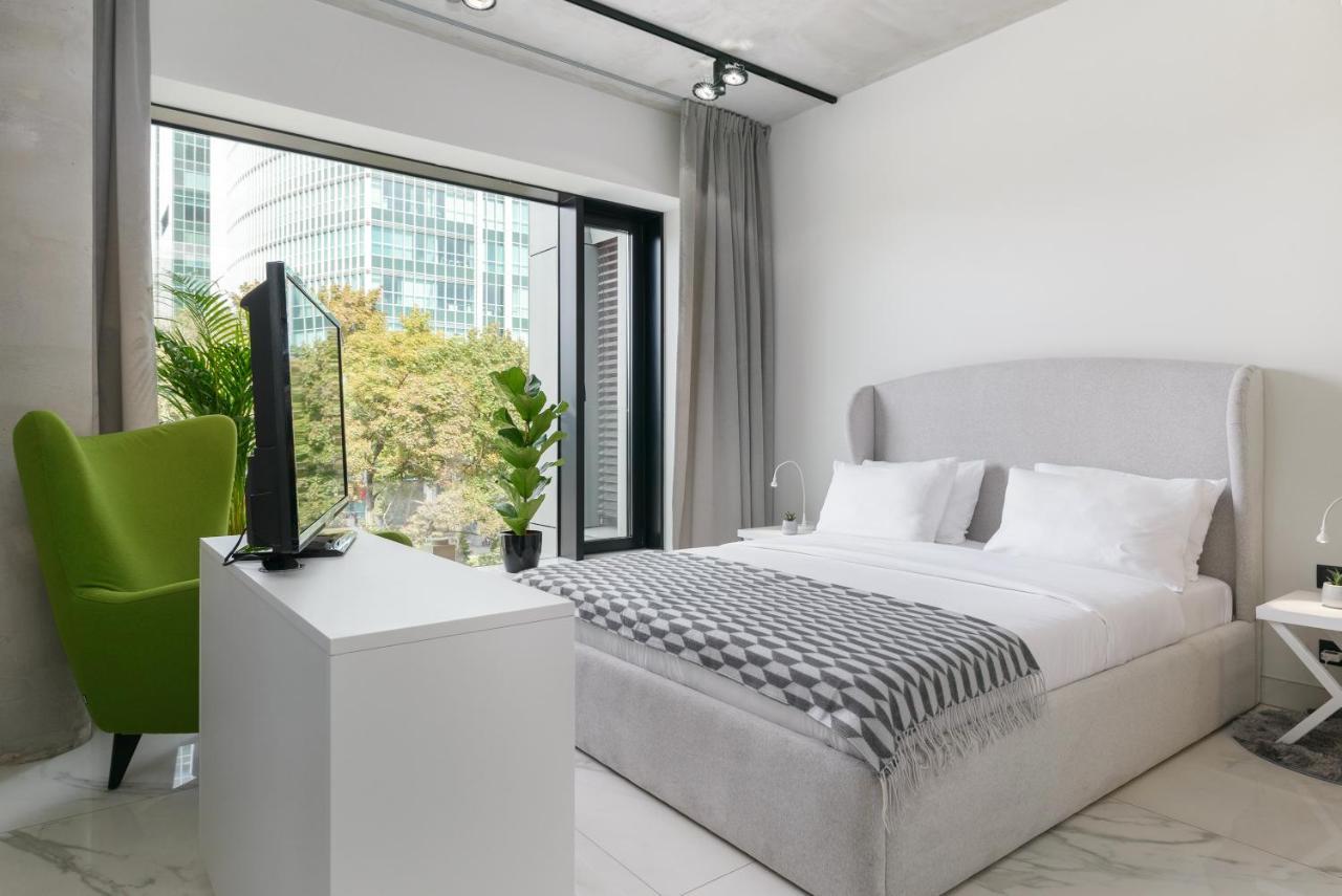 Centro Design Apartments - Półwiejska Poznań Buitenkant foto