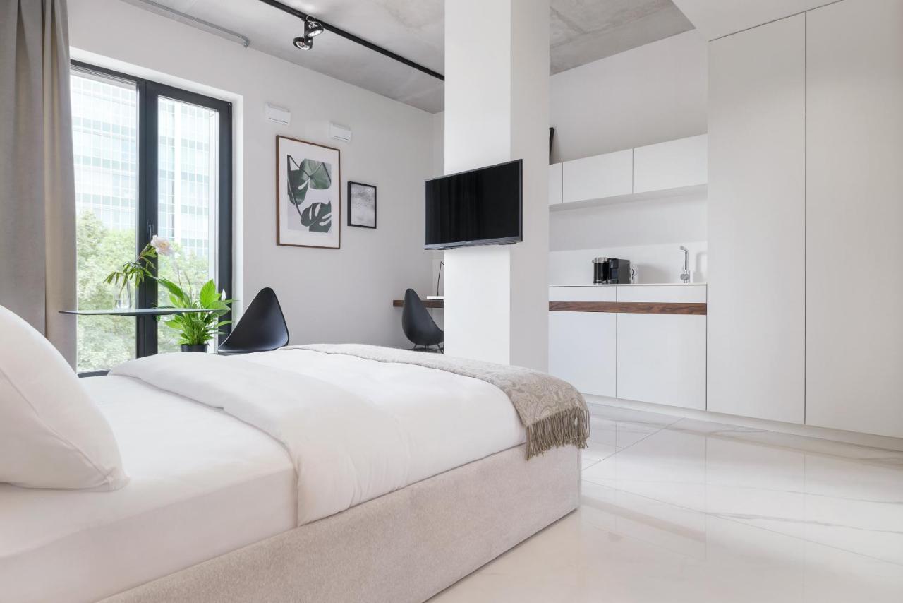 Centro Design Apartments - Półwiejska Poznań Buitenkant foto