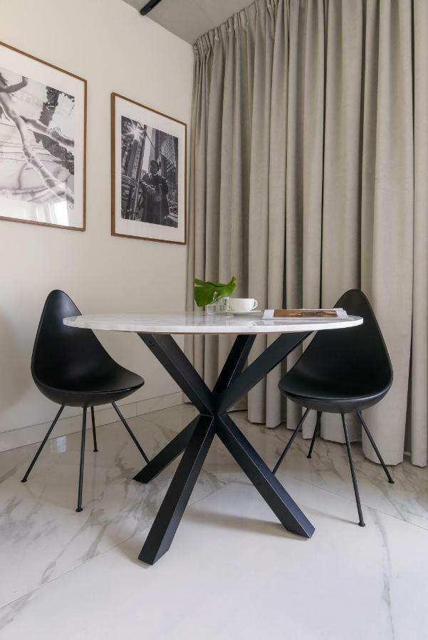 Centro Design Apartments - Półwiejska Poznań Buitenkant foto