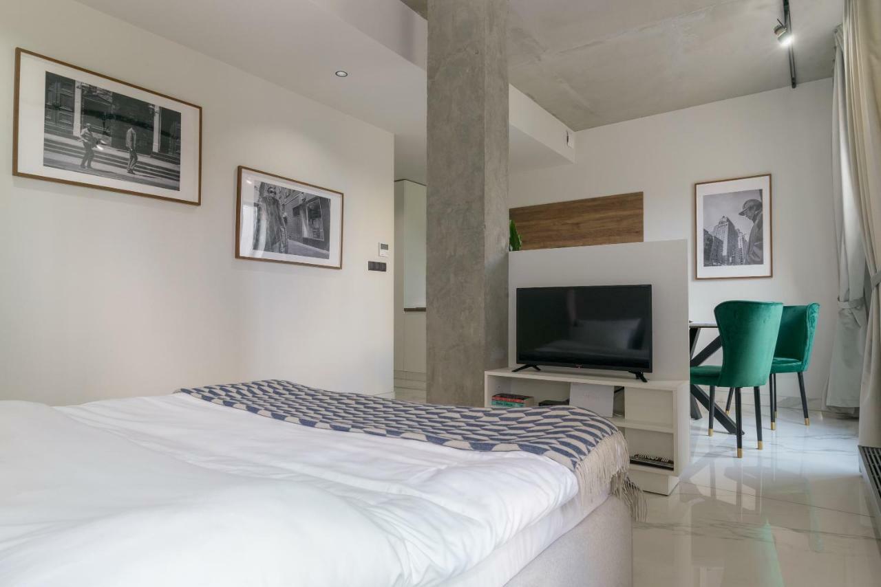 Centro Design Apartments - Półwiejska Poznań Buitenkant foto