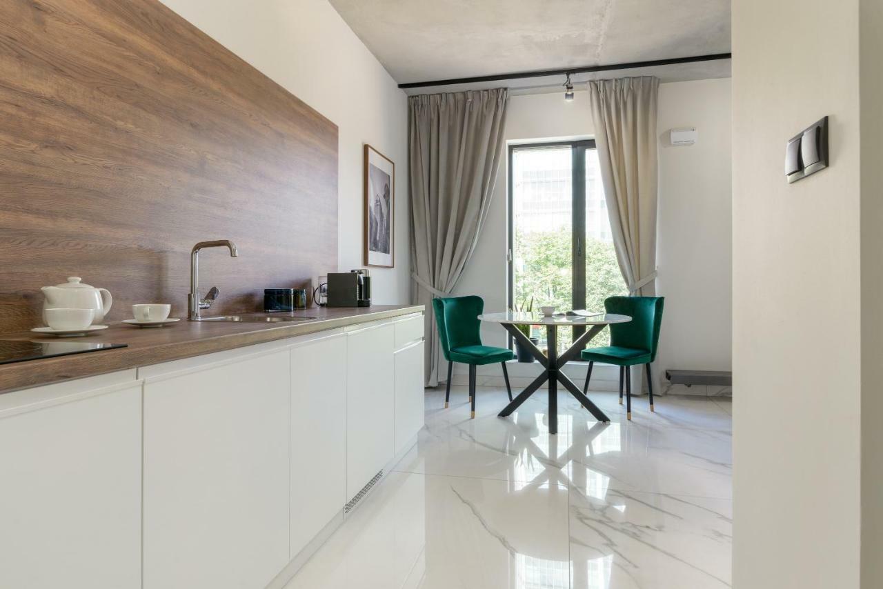 Centro Design Apartments - Półwiejska Poznań Buitenkant foto