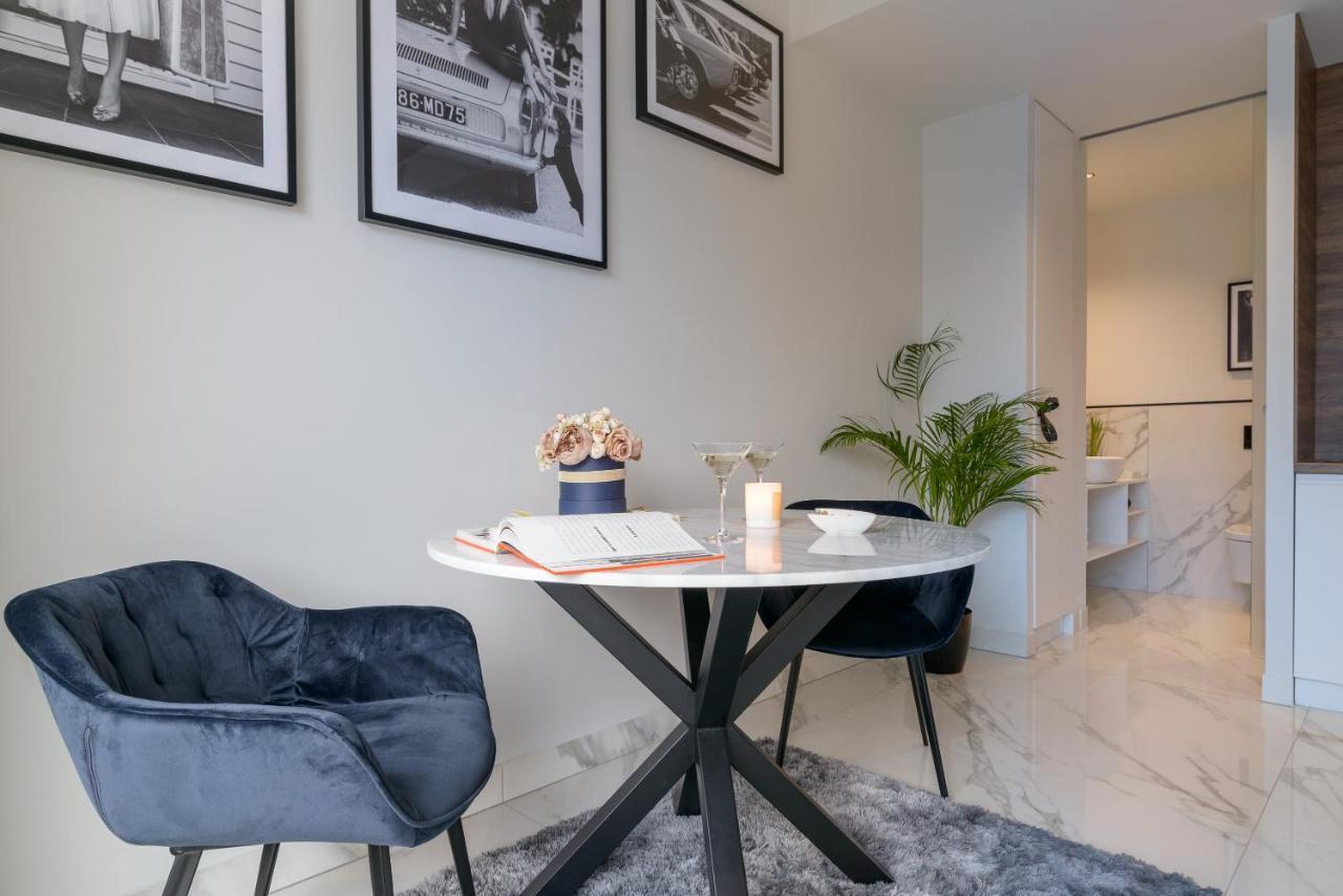 Centro Design Apartments - Półwiejska Poznań Buitenkant foto