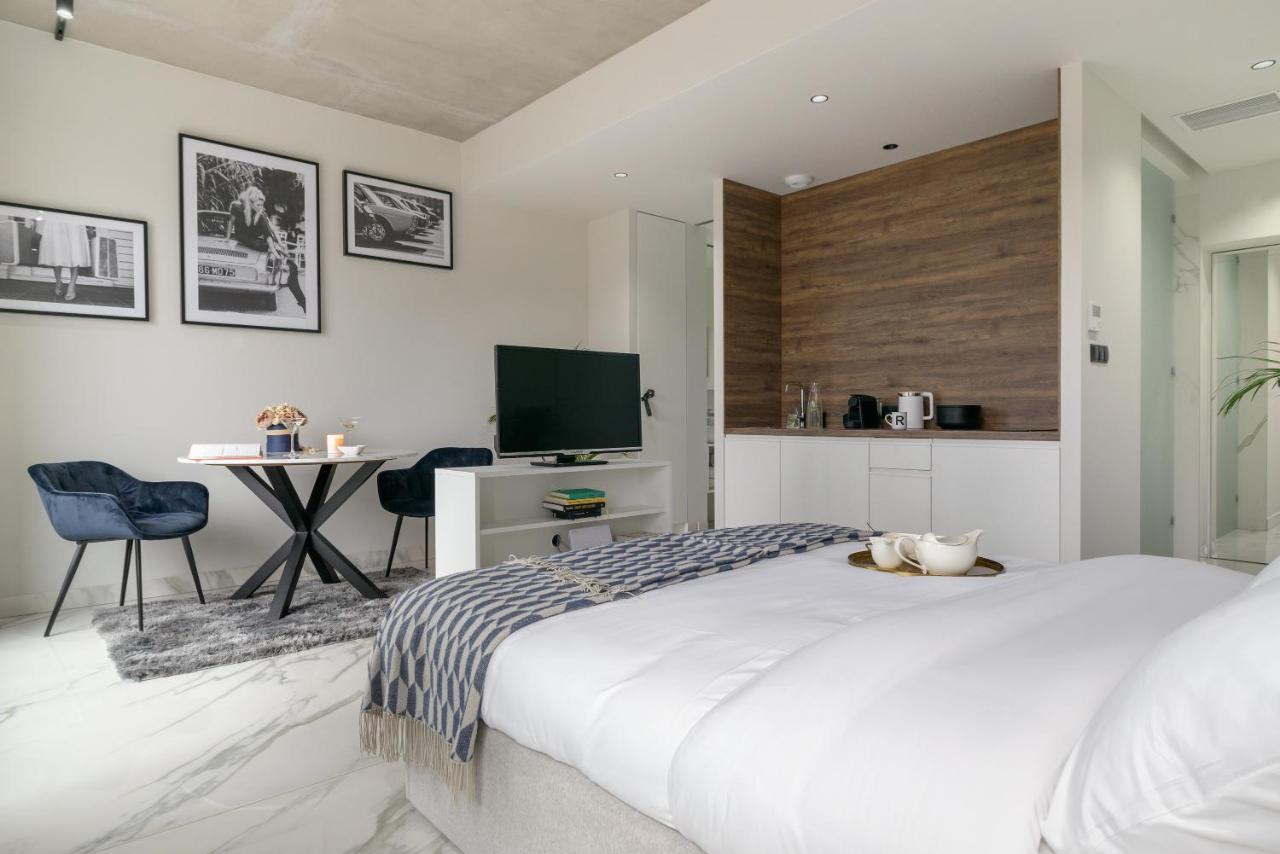 Centro Design Apartments - Półwiejska Poznań Buitenkant foto